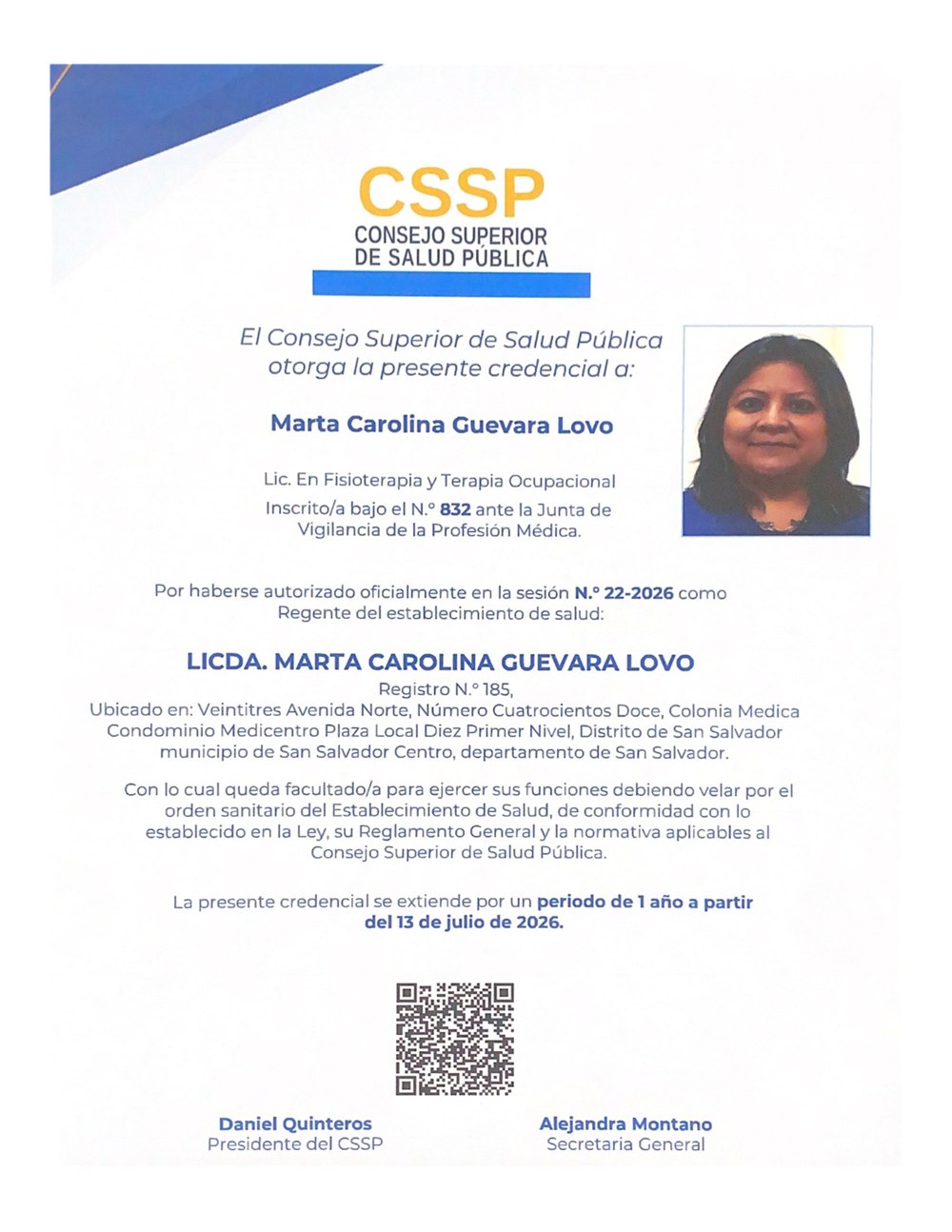 Credencial del Consejo Superior de Salud Pública de la Licda. Marta Carolina Guevara Lovo, fisioterapeuta en San Salvador